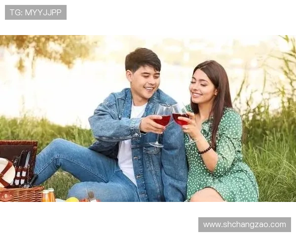 《亲密有罪》：在禁忌的边缘，窥探人性的深渊