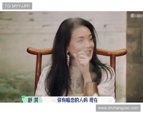 偶像老小的叛逆时代：当“乖宝宝”滤镜破碎，真实自我闪耀